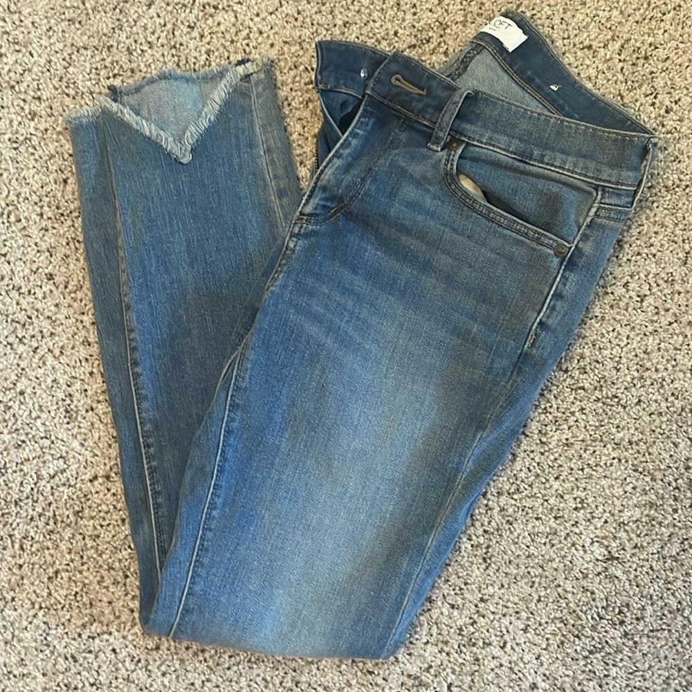 Loft Outlet skinny ankle jeans. Petite size 0.